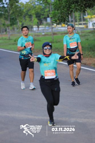 Race photo from Arutmin Borneo Run 2024