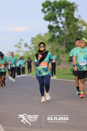 Race photo from Arutmin Borneo Run 2024