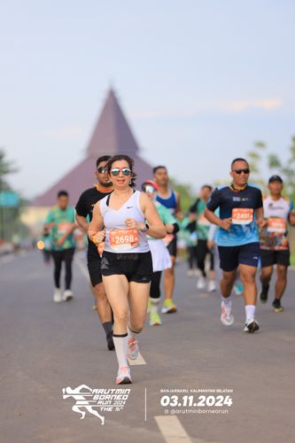 Race photo from Arutmin Borneo Run 2024