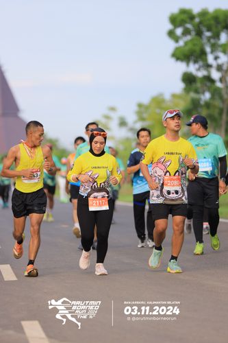 Race photo from Arutmin Borneo Run 2024