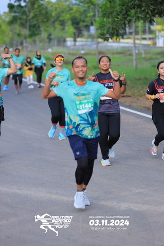 Race photo from Arutmin Borneo Run 2024