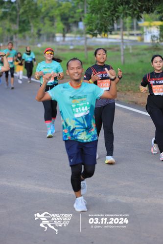 Race photo from Arutmin Borneo Run 2024
