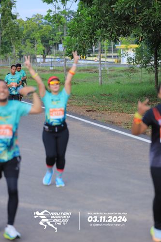 Race photo from Arutmin Borneo Run 2024