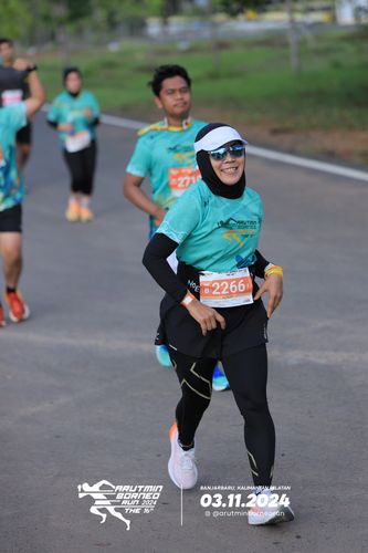 Race photo from Arutmin Borneo Run 2024