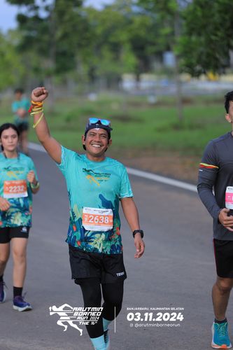 Race photo from Arutmin Borneo Run 2024
