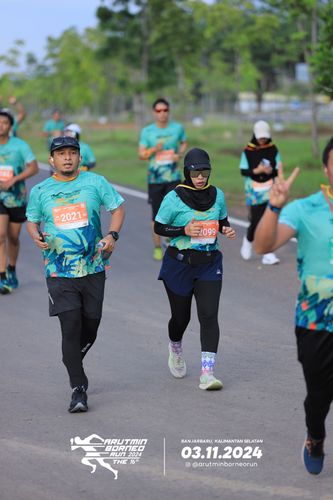 Race photo from Arutmin Borneo Run 2024
