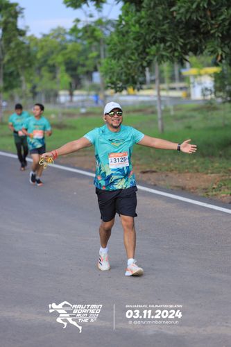 Race photo from Arutmin Borneo Run 2024