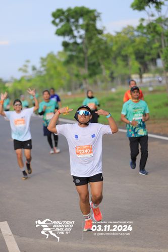 Race photo from Arutmin Borneo Run 2024