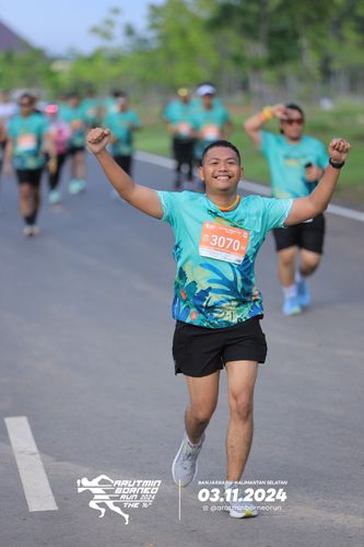 Race photo from Arutmin Borneo Run 2024