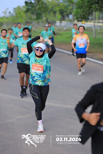 Race photo from Arutmin Borneo Run 2024