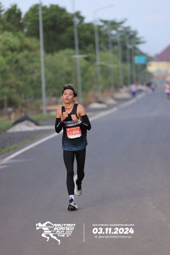 Race photo from Arutmin Borneo Run 2024