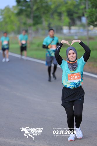 Race photo from Arutmin Borneo Run 2024