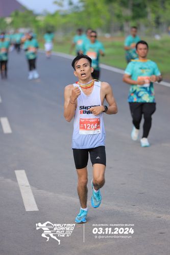 Race photo from Arutmin Borneo Run 2024