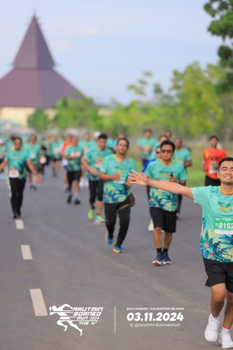 Race photo from Arutmin Borneo Run 2024
