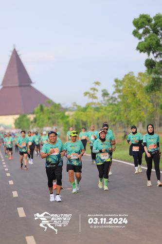 Race photo from Arutmin Borneo Run 2024