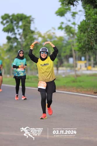 Race photo from Arutmin Borneo Run 2024
