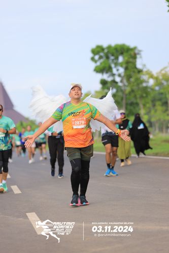 Race photo from Arutmin Borneo Run 2024