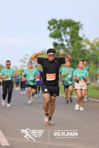 Race photo from Arutmin Borneo Run 2024
