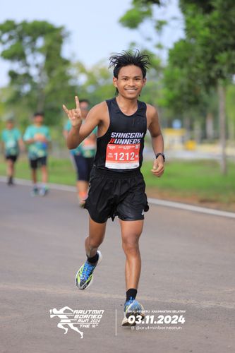 Race photo from Arutmin Borneo Run 2024