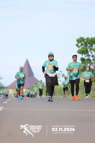 Race photo from Arutmin Borneo Run 2024