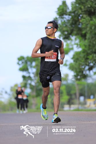 Race photo from Arutmin Borneo Run 2024