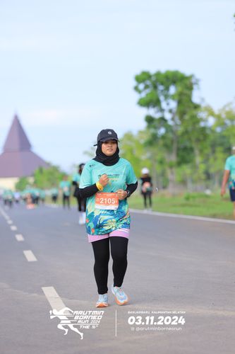 Race photo from Arutmin Borneo Run 2024