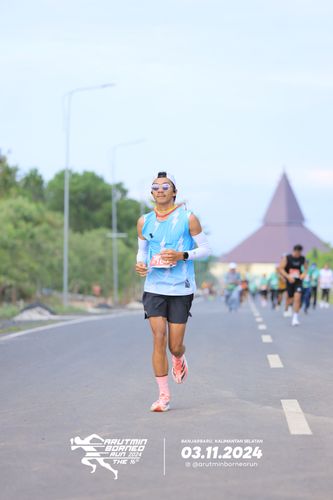 Race photo from Arutmin Borneo Run 2024