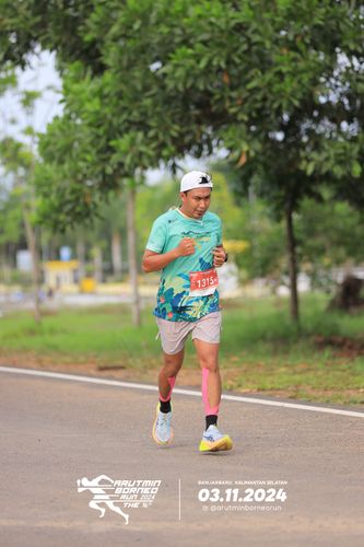Race photo from Arutmin Borneo Run 2024