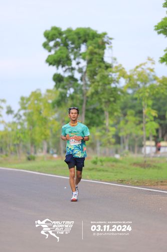 Race photo from Arutmin Borneo Run 2024