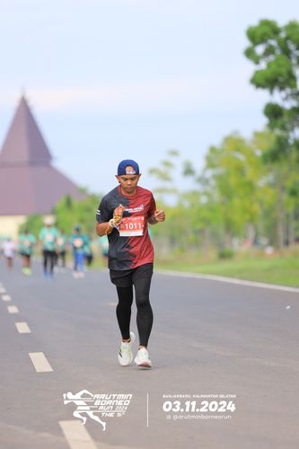 Race photo from Arutmin Borneo Run 2024