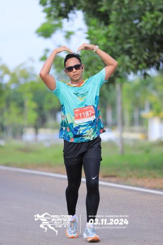 Race photo from Arutmin Borneo Run 2024