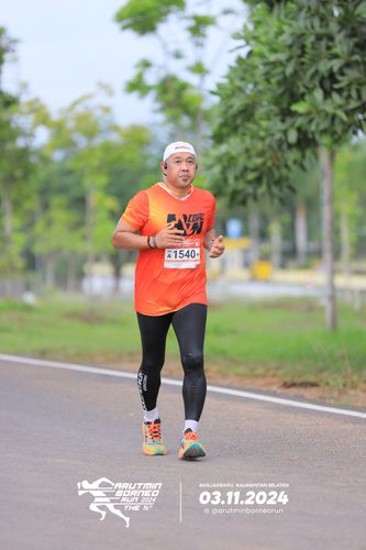 Race photo from Arutmin Borneo Run 2024