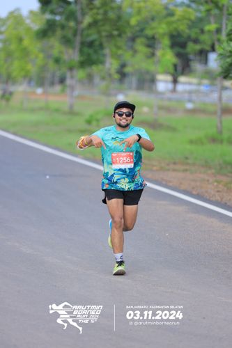 Race photo from Arutmin Borneo Run 2024