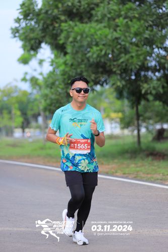 Race photo from Arutmin Borneo Run 2024