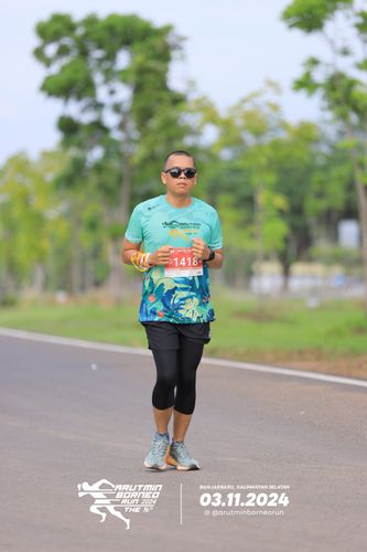 Race photo from Arutmin Borneo Run 2024