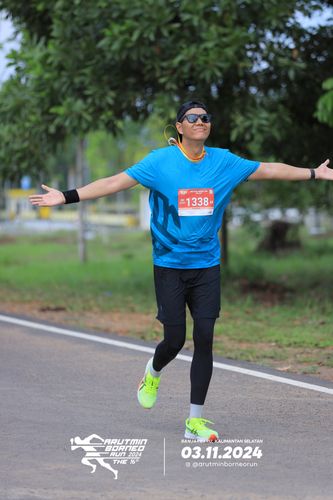 Race photo from Arutmin Borneo Run 2024