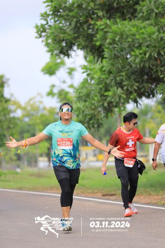 Race photo from Arutmin Borneo Run 2024