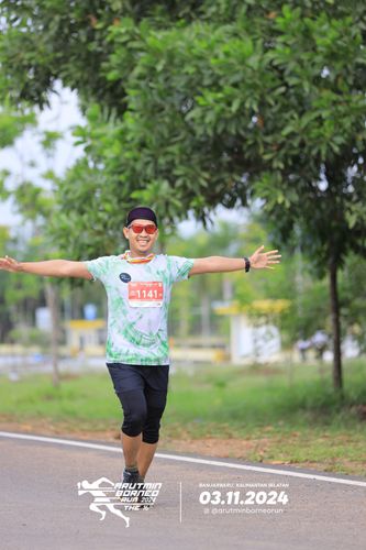 Race photo from Arutmin Borneo Run 2024