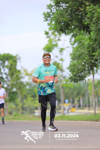 Race photo from Arutmin Borneo Run 2024