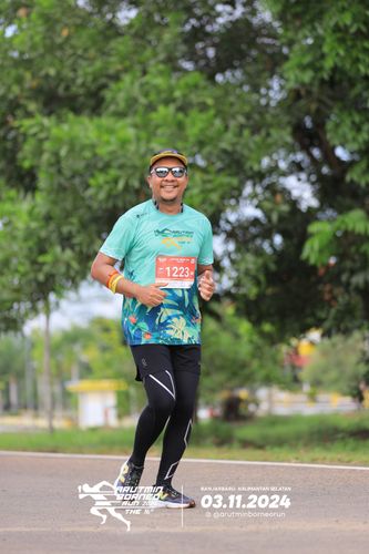 Race photo from Arutmin Borneo Run 2024