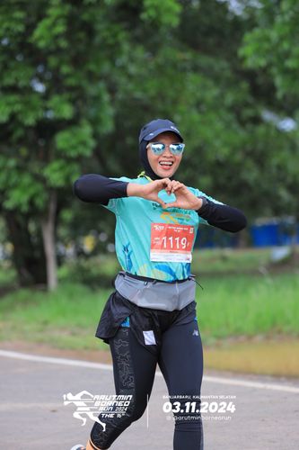 Race photo from Arutmin Borneo Run 2024