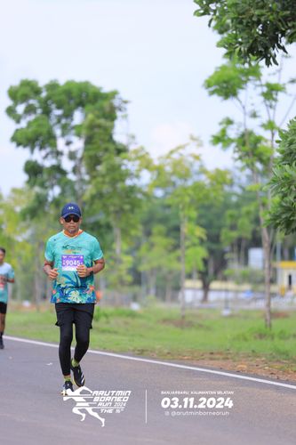 Race photo from Arutmin Borneo Run 2024