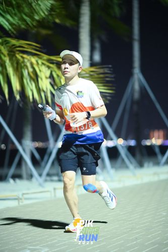 Race photo from PIK NITE RUN 2025