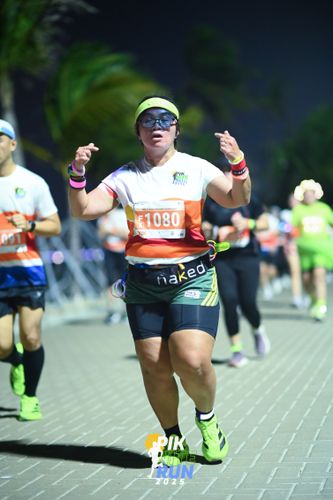Race photo from PIK NITE RUN 2025