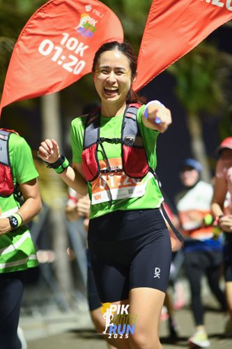 Race photo from PIK NITE RUN 2025