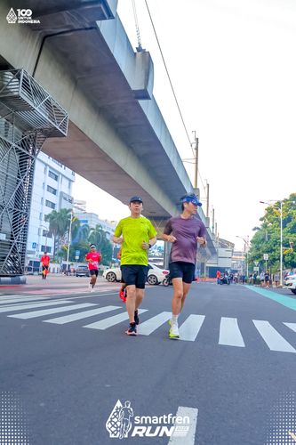 Race photo from Smartfren Run 2025 