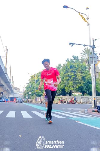 Race photo from Smartfren Run 2025 