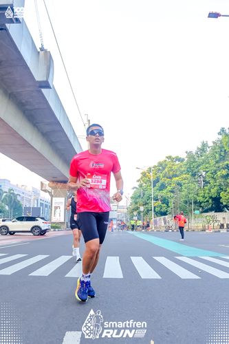 Race photo from Smartfren Run 2025 