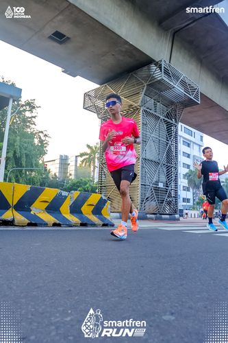 Race photo from Smartfren Run 2025 