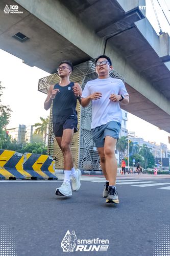 Race photo from Smartfren Run 2025 